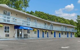 Econo Lodge Lee - Great Barrington