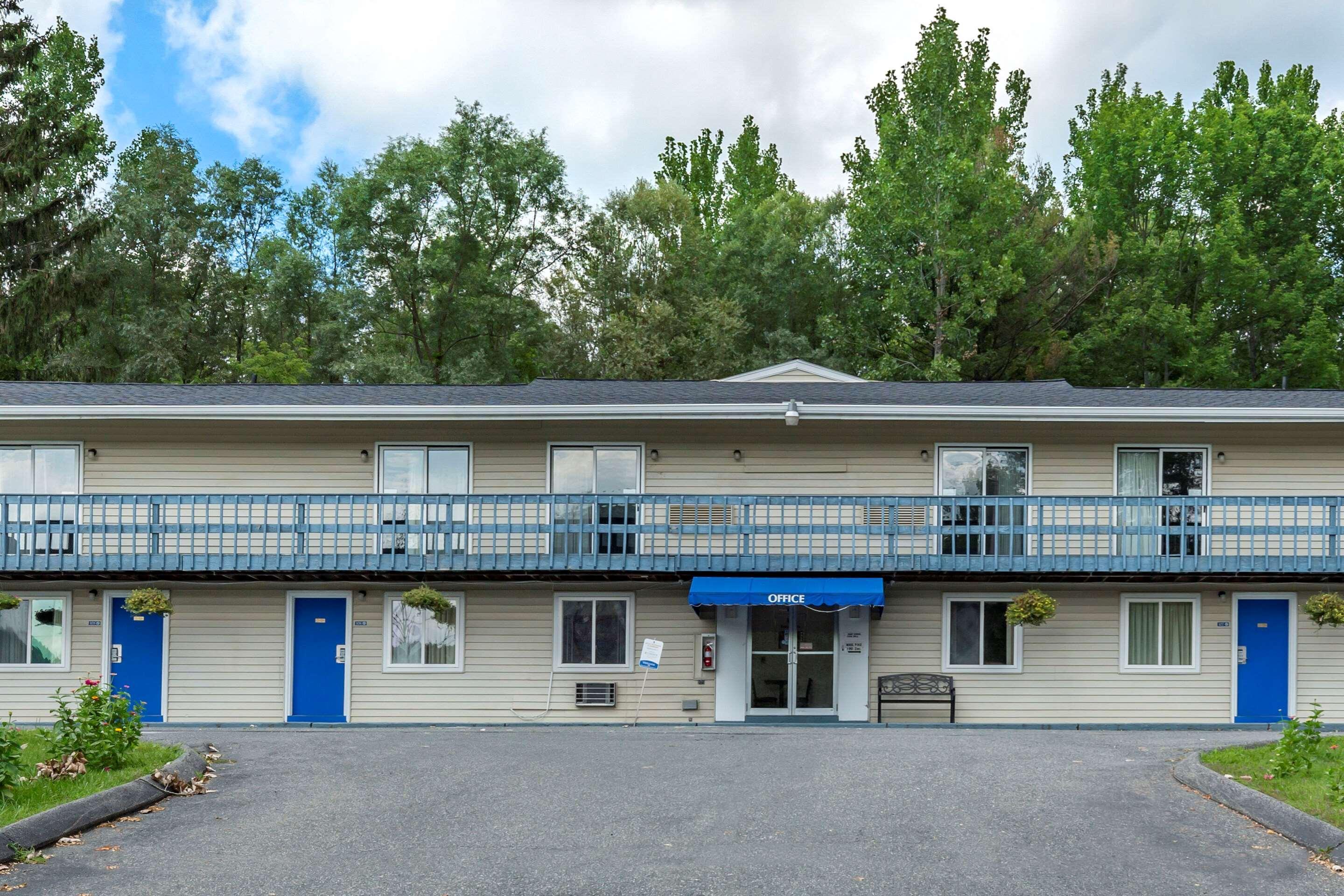 Econo Lodge Lee - Great Barrington Exterior foto
